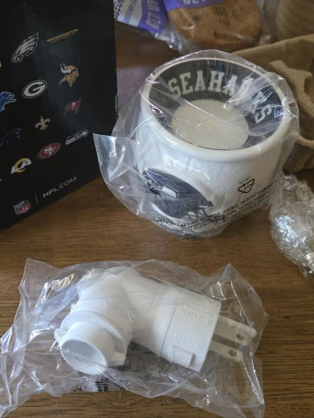 Scentsy Mini NFL Seattle Seahawks warmer